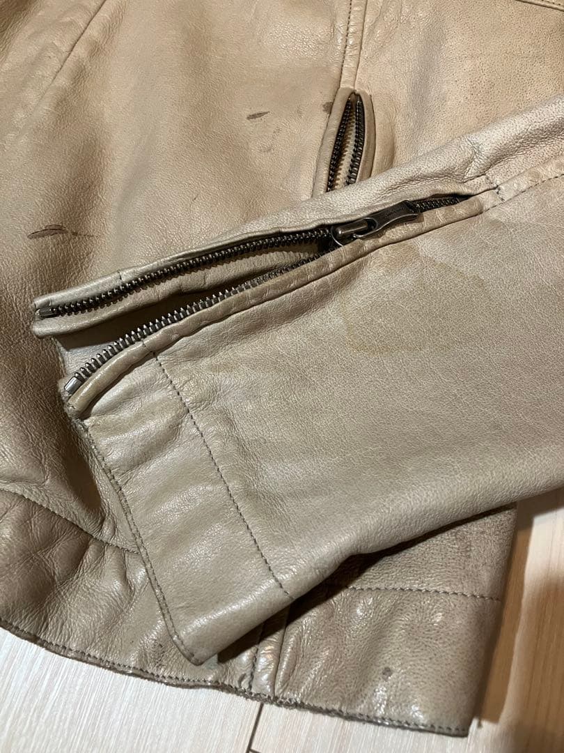 The Viridi-anne 希少 ディアスキン シングルライダース ベージュ