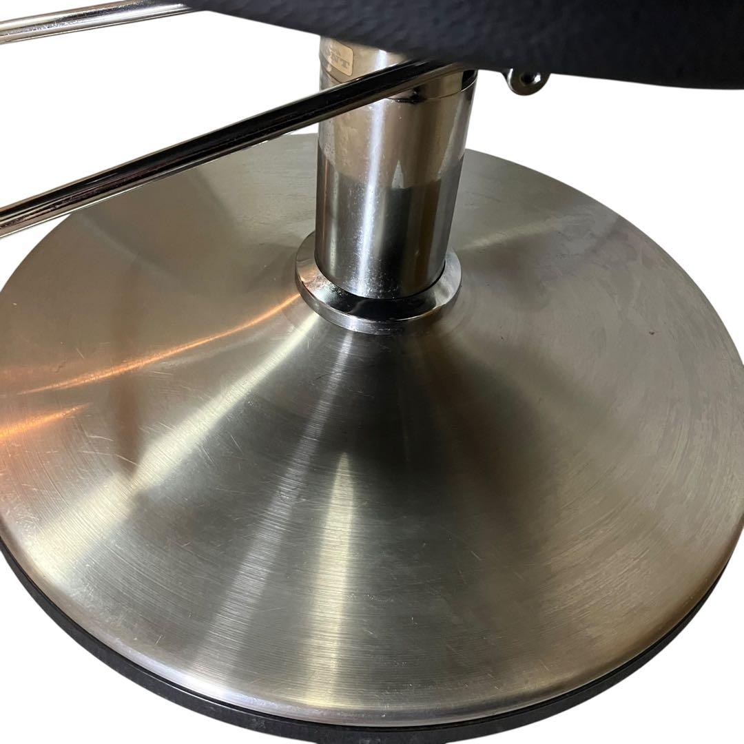 タカラベルモント 美容室チェア ブラウン　高さ調整可能　スタイリングチェア