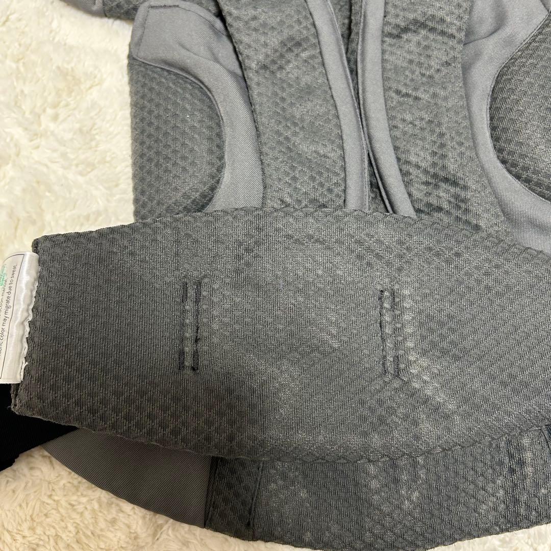 美品】国内正規品 エルゴベビー オムニブリーズ エアメッシュ グラファイトグレー