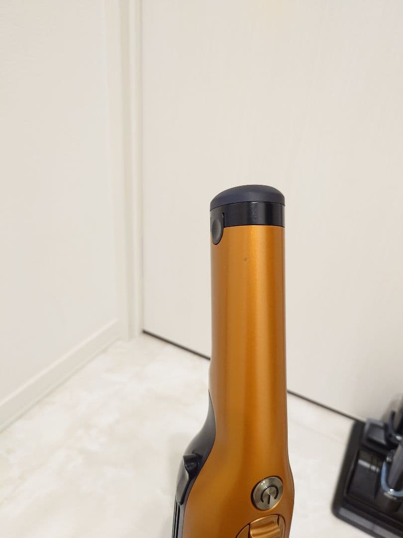 シャーク コードレススティッククリーナー CS651 シャーク上位モデル　美品