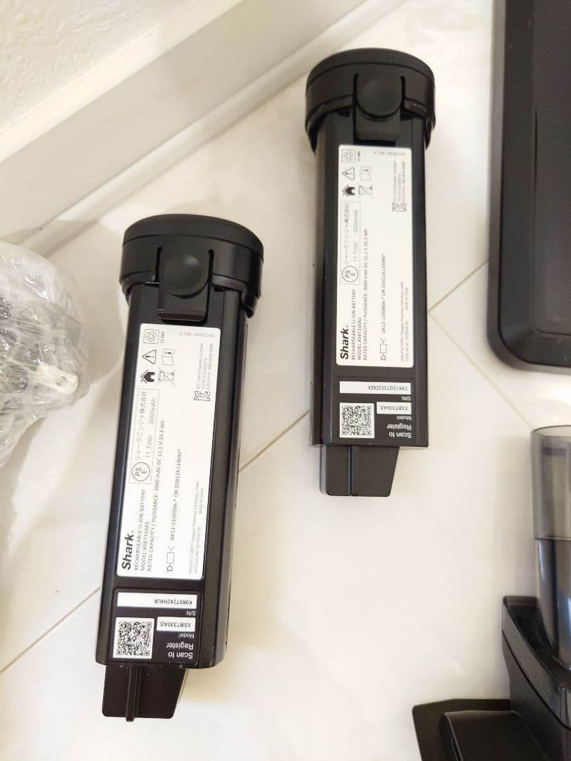 シャーク コードレススティッククリーナー CS651 シャーク上位モデル　美品