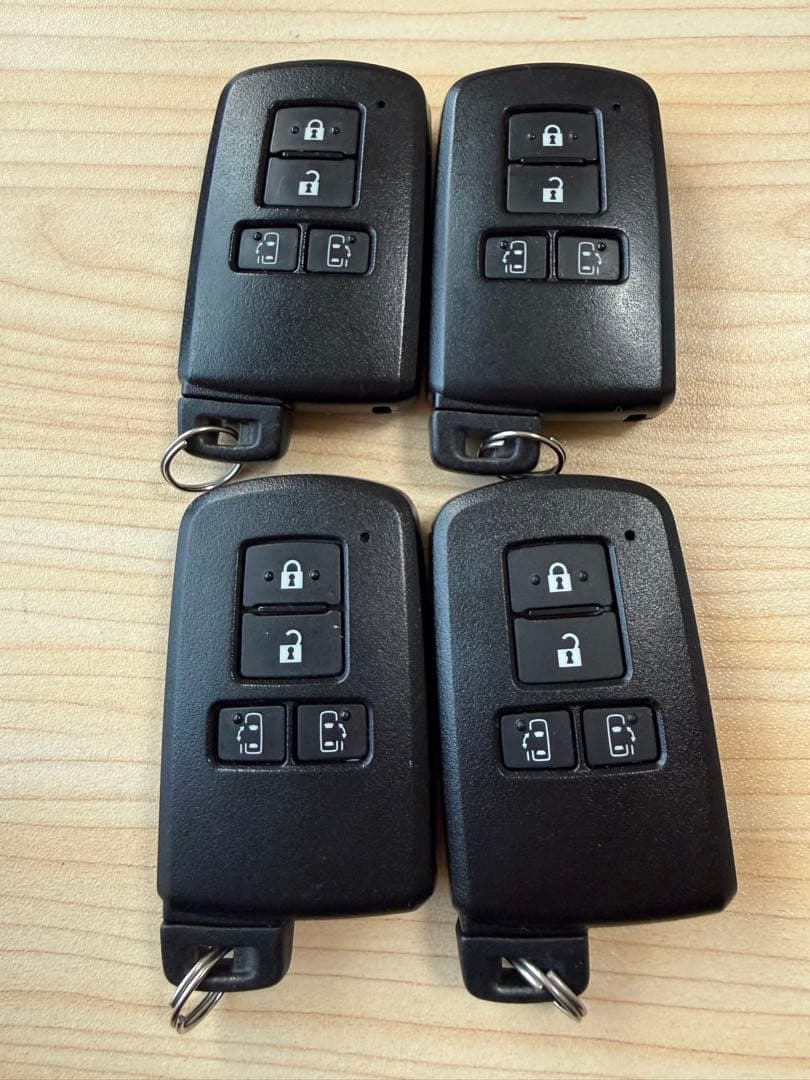 トヨタ純正 アルファード スマートキー (4つボタン) 4個 送料込み