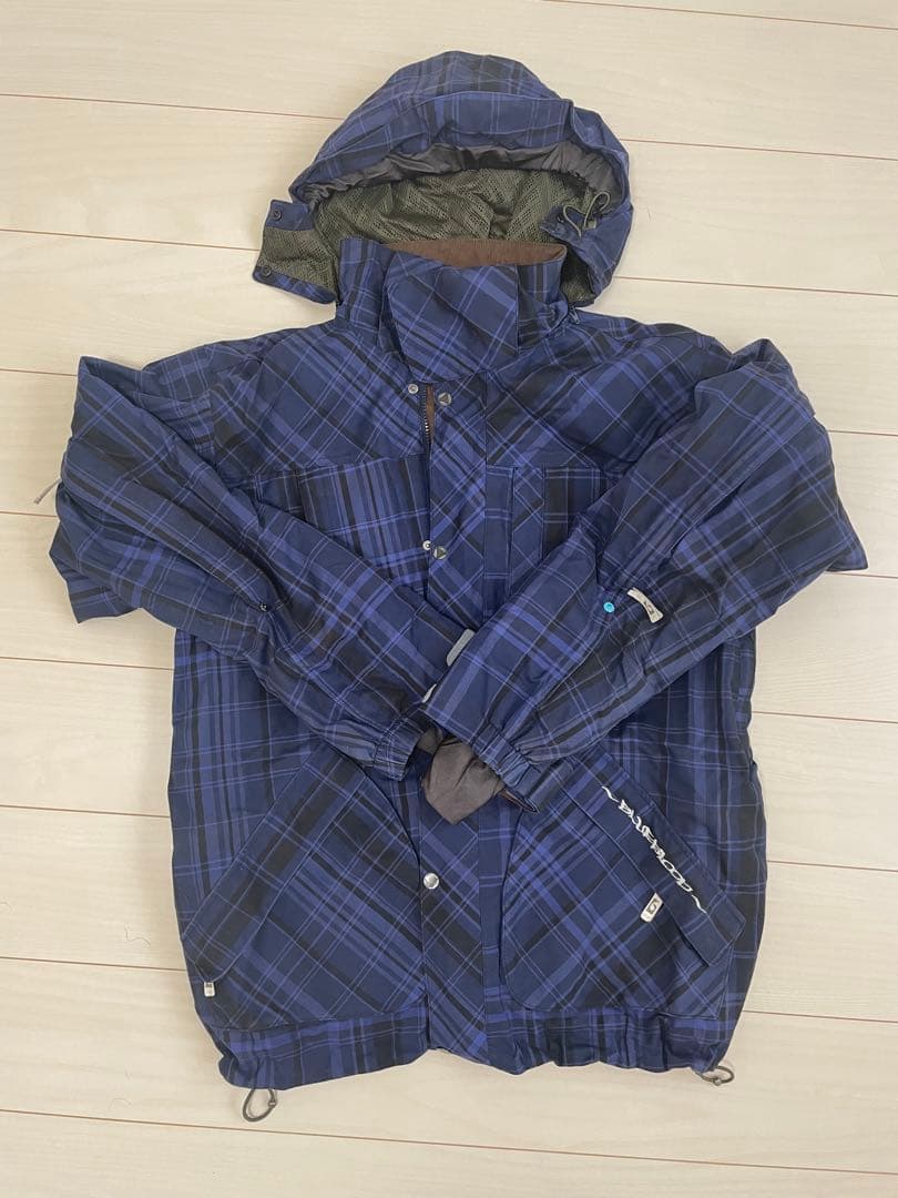 や*ー様 【大幅値下げ】バートンブルーブラッドスノボ・スキーウェア上下セットメン