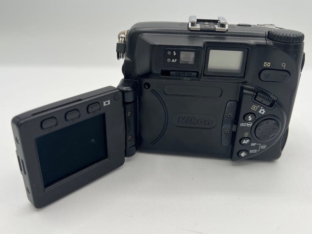 Nikon ニコン COOLPIX 5000 コンパクトデジタルカメラ