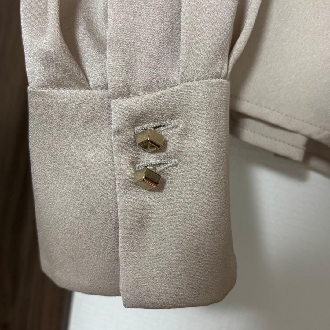 【ピンキーアンドダイアン】ドレープブラウス　ベージュ　38