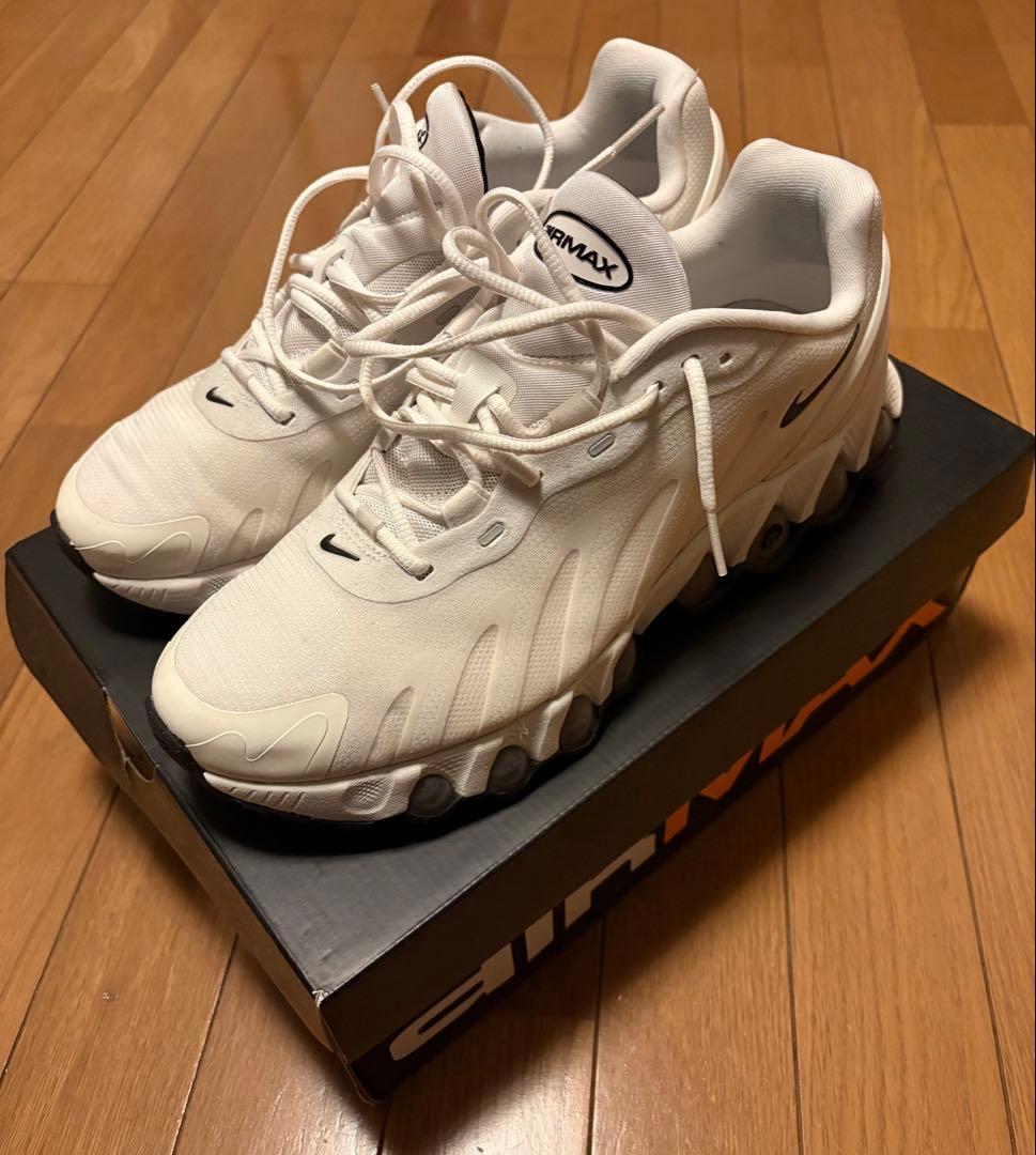 NIKE AIR MAX Dn8 ファントム