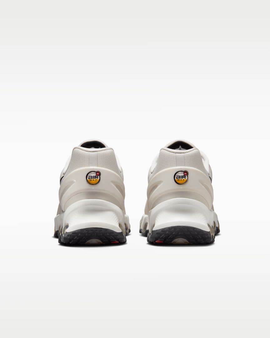NIKE AIR MAX Dn8 ファントム