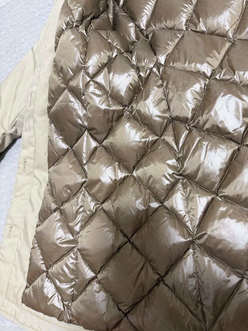 TATRAS ベージュ ダウンジャケット　アウター