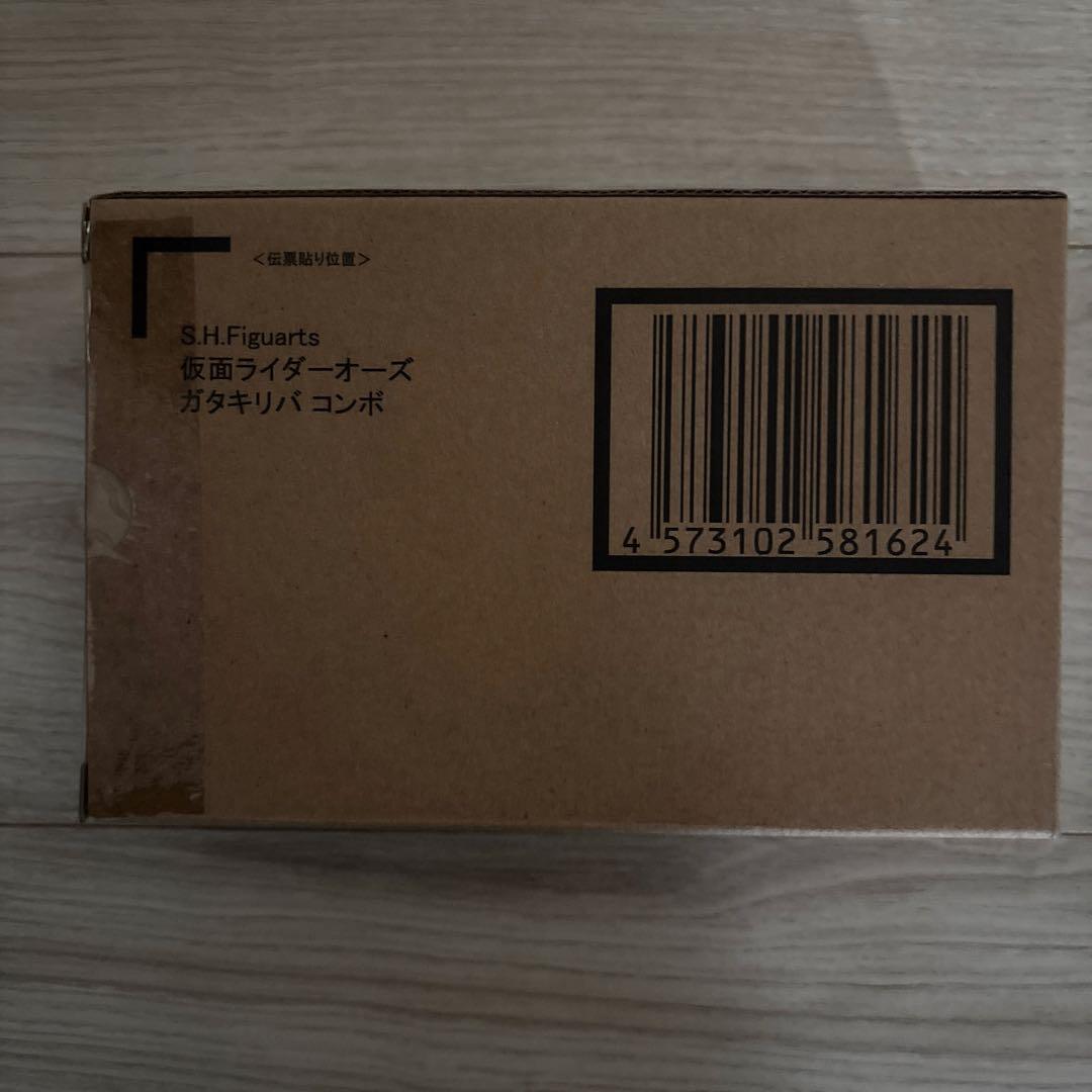 S.H.フィギュアーツ真骨彫製法仮面ライダーオーズガタキリバコンボタマシーコンボ