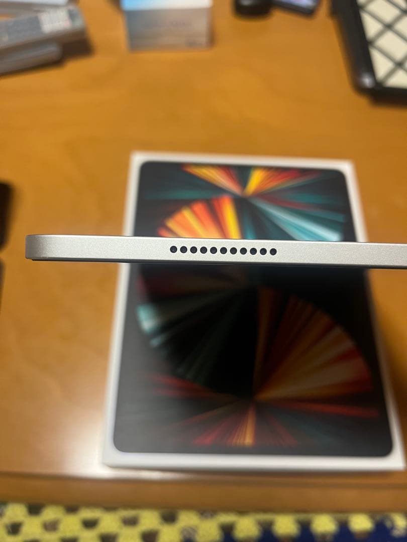 あ*す様 iPad Pro （第5世代）12.9インチ Wi-Fi シルバー　2