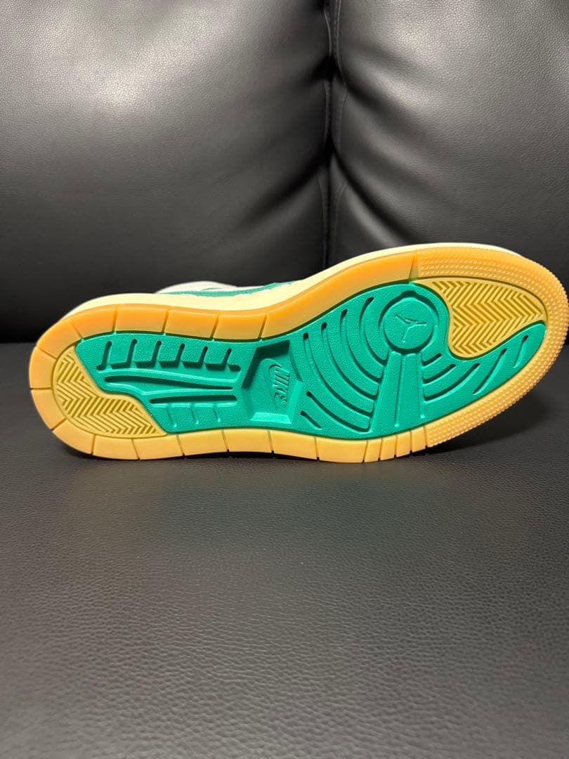 Nike Air Jordan 1 ハイカット スニーカー（残り25日）