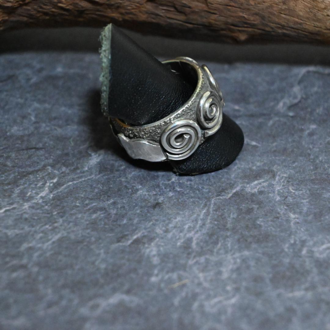 アレックスサンチェス(Alex Sanchez)ナバホ族　 ペトログリフ リング