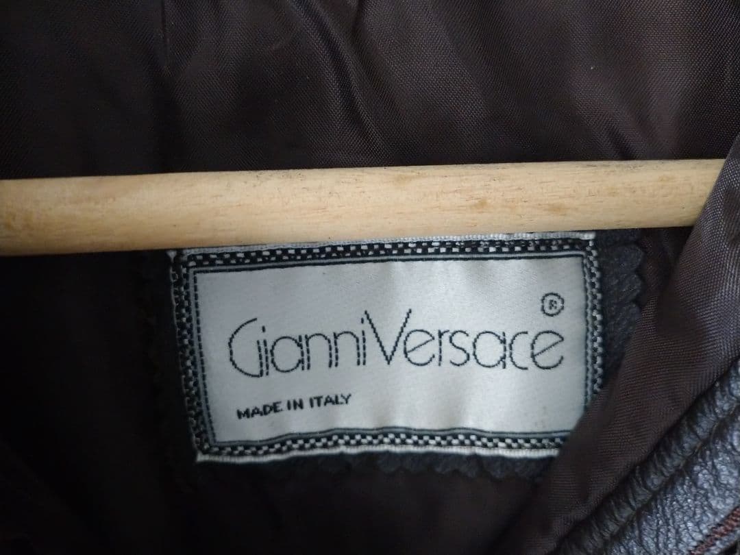 gianni versace プルオーバー レザージャケット