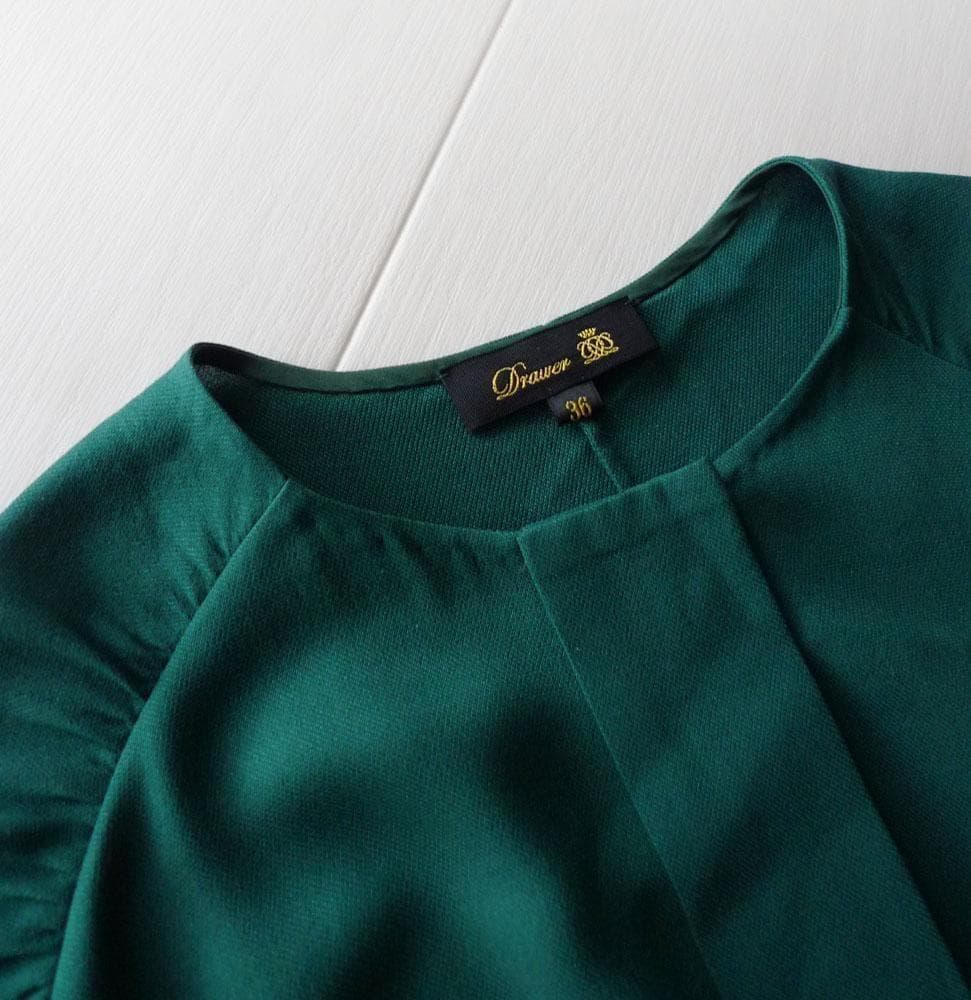 美品 ドゥロワー 7,7万円 シルクのノーカラーブラウス グリーン Drawer