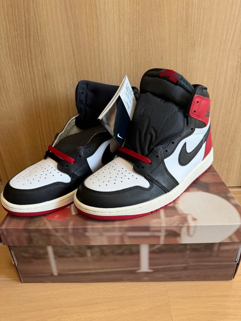 靴 NikeAirJordan1 RetroBlack Toe Reimagined