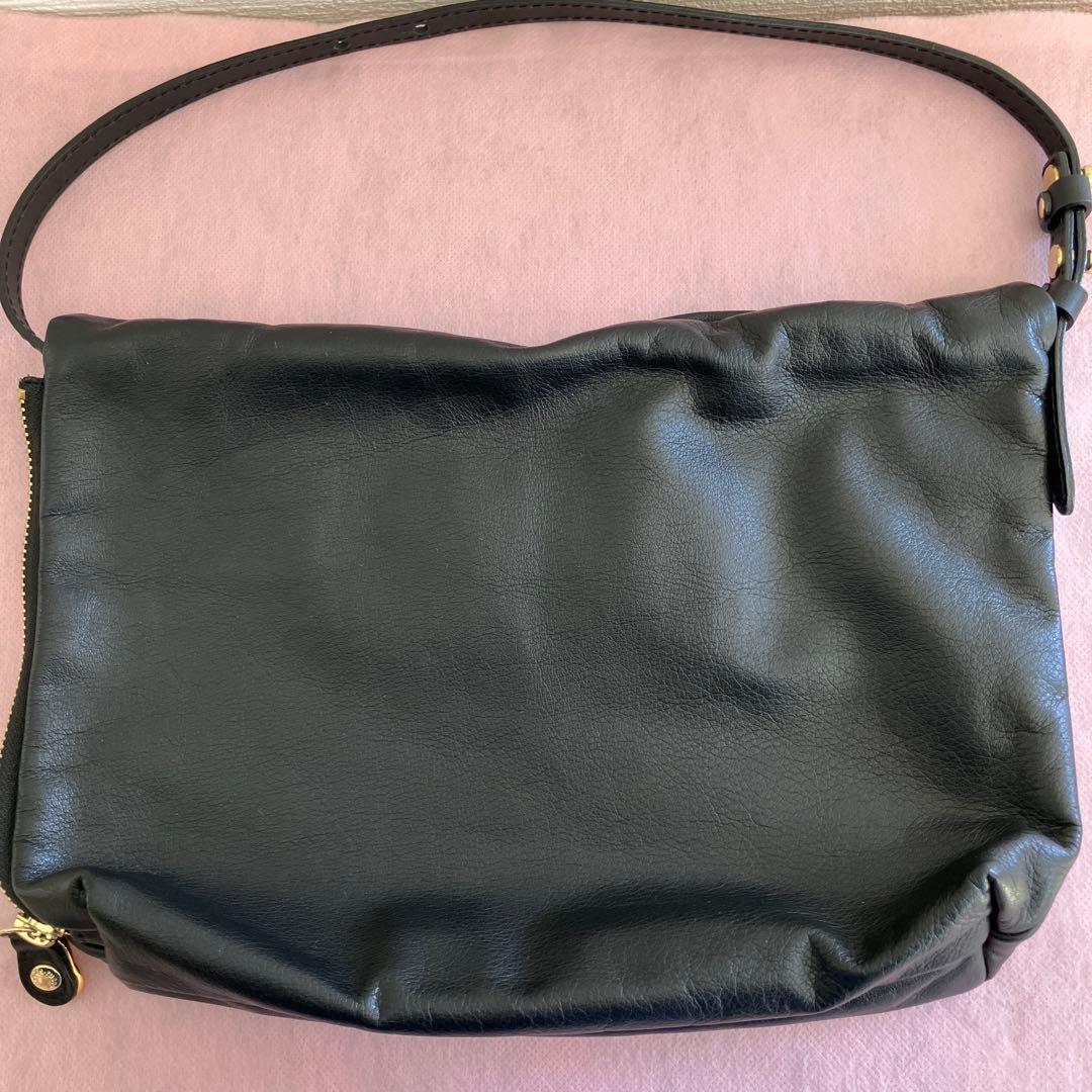 gemeil レザーワンハンドルバッグ　ブラック