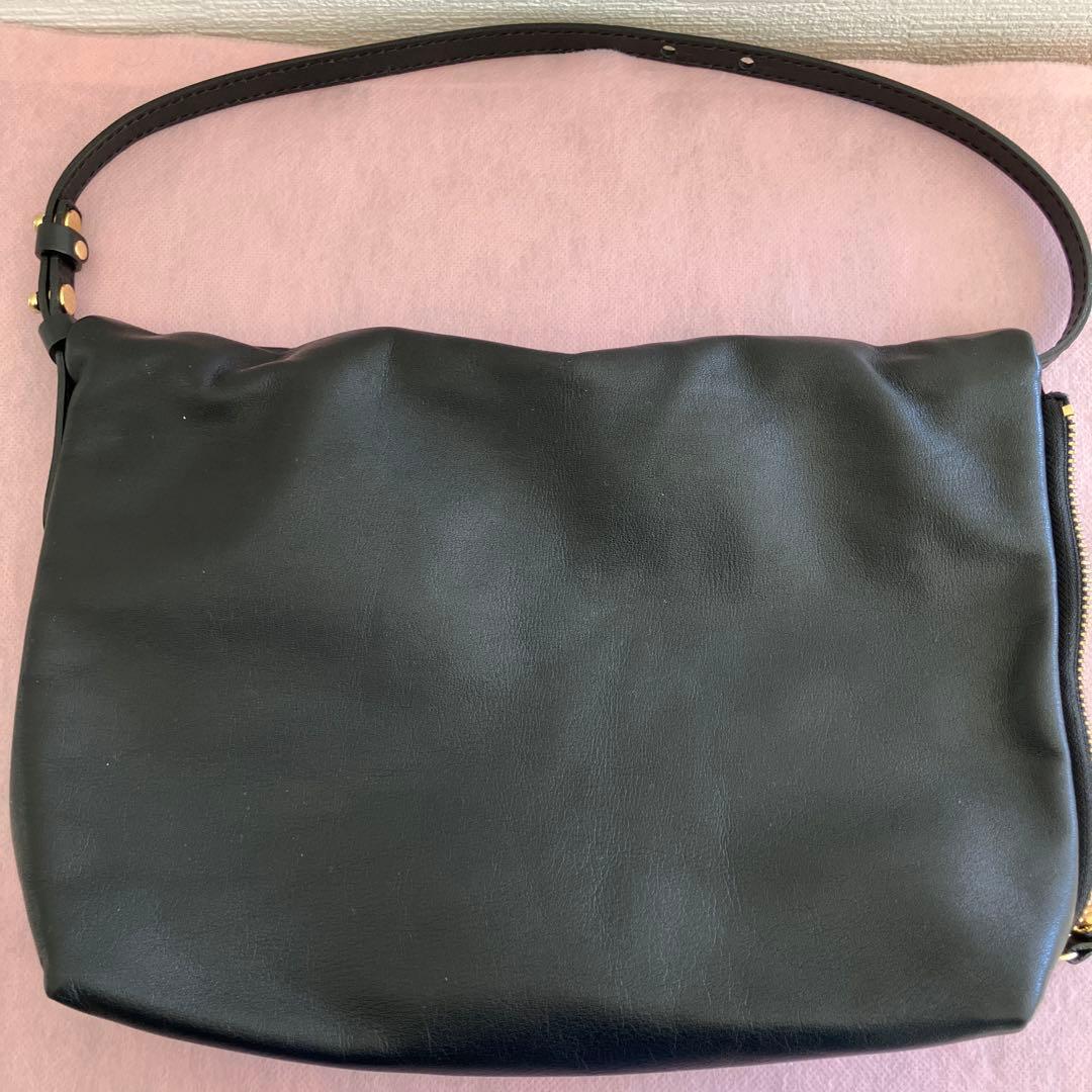 gemeil レザーワンハンドルバッグ　ブラック