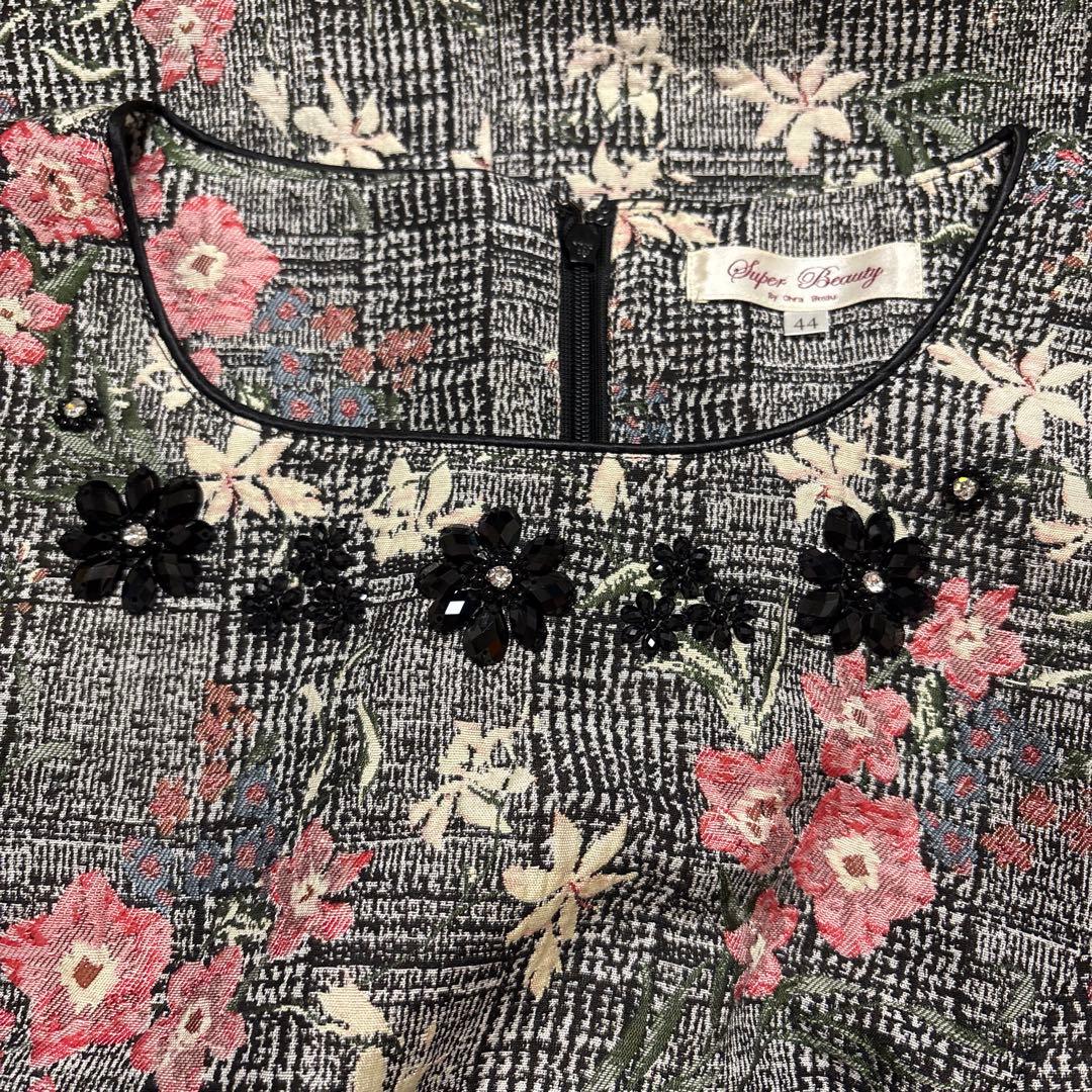 スーパービューティー44⭐︎黒xピンクノースリーブ花柄ワンピース