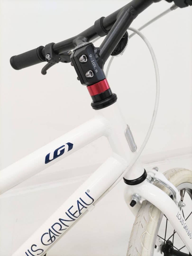yjmk0528　LOUIS GARNEAU 【引取り限定】