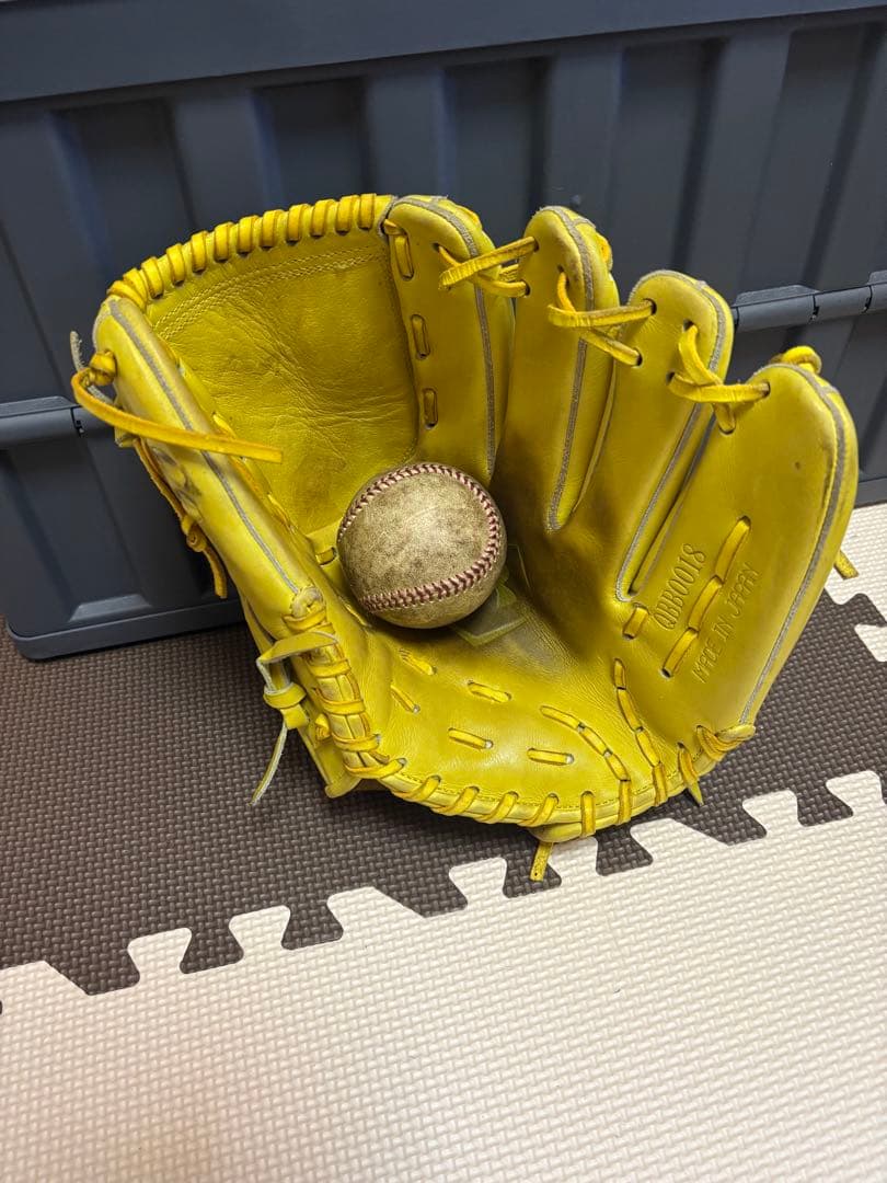 アンダーアーマー硬式ピッチャー用グローブ