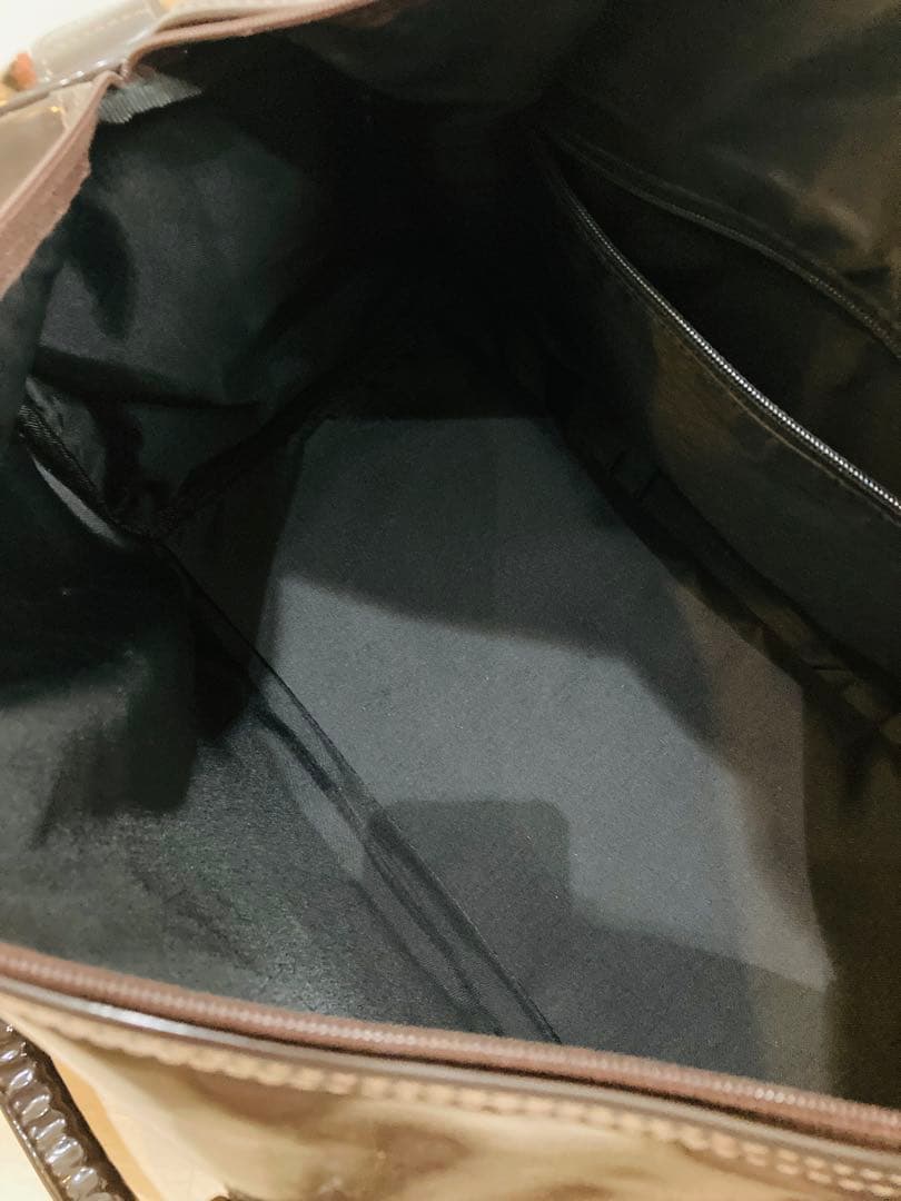 【楽一番】　ハローキティ　ヒョウ柄　ボストンバッグ　エナメル　カオハナ