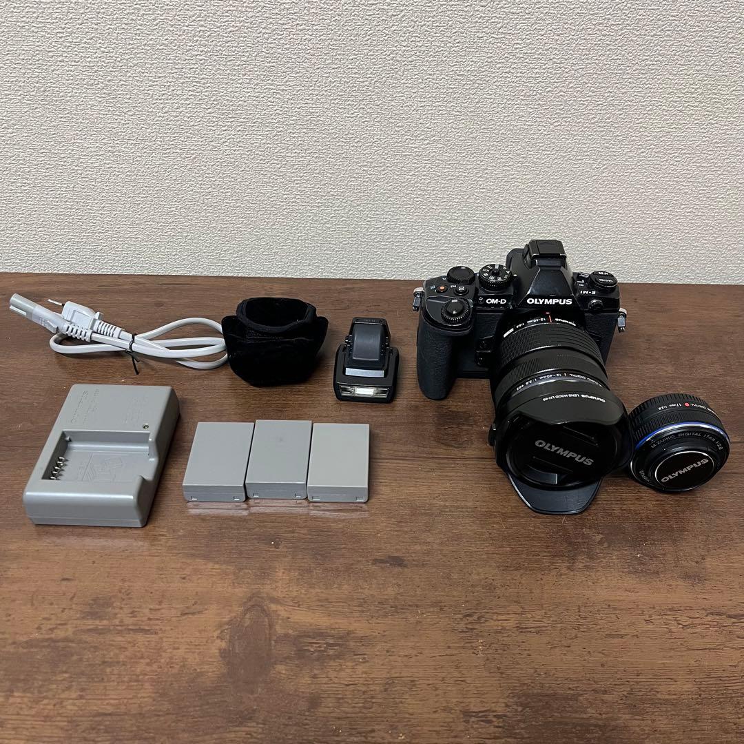 デジタルカメラ OLYMPUS OM-D E-M1 12-40mm F2.8 17mm