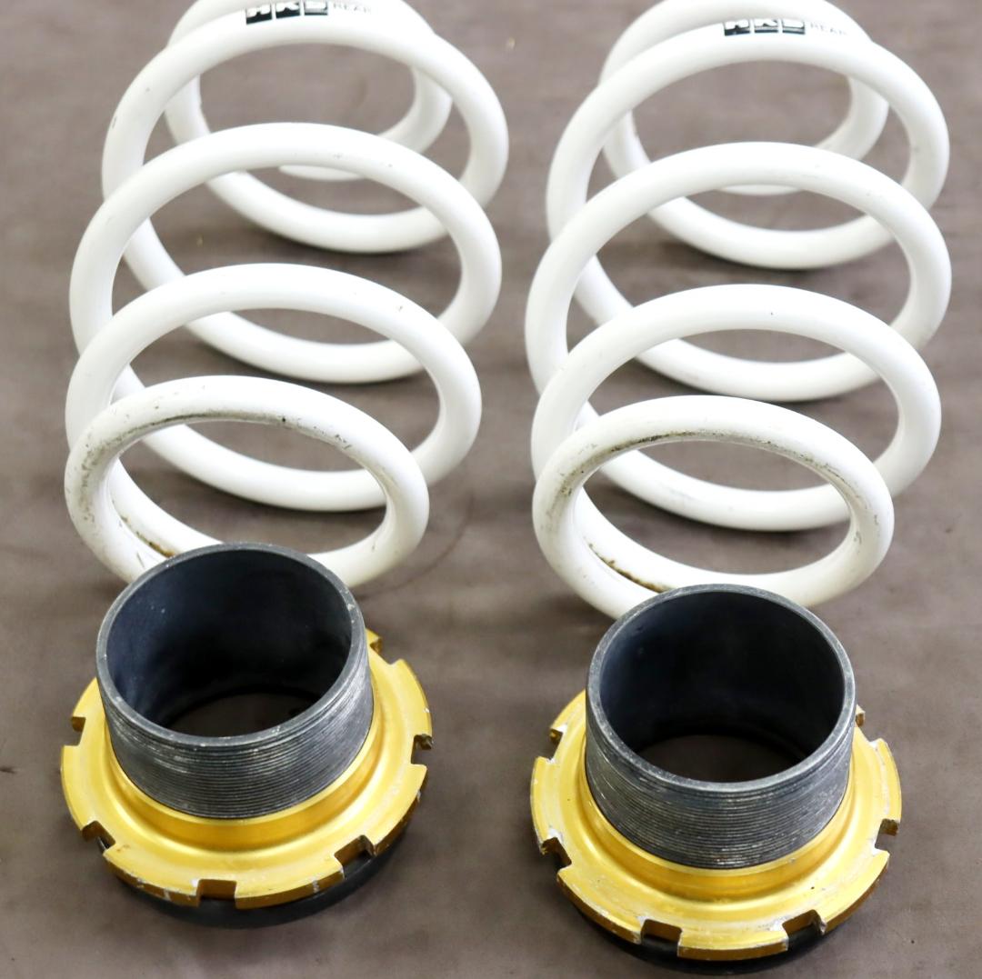 トヨタ プリウス ZVW30 ZVW35　車高調（リアバネ）