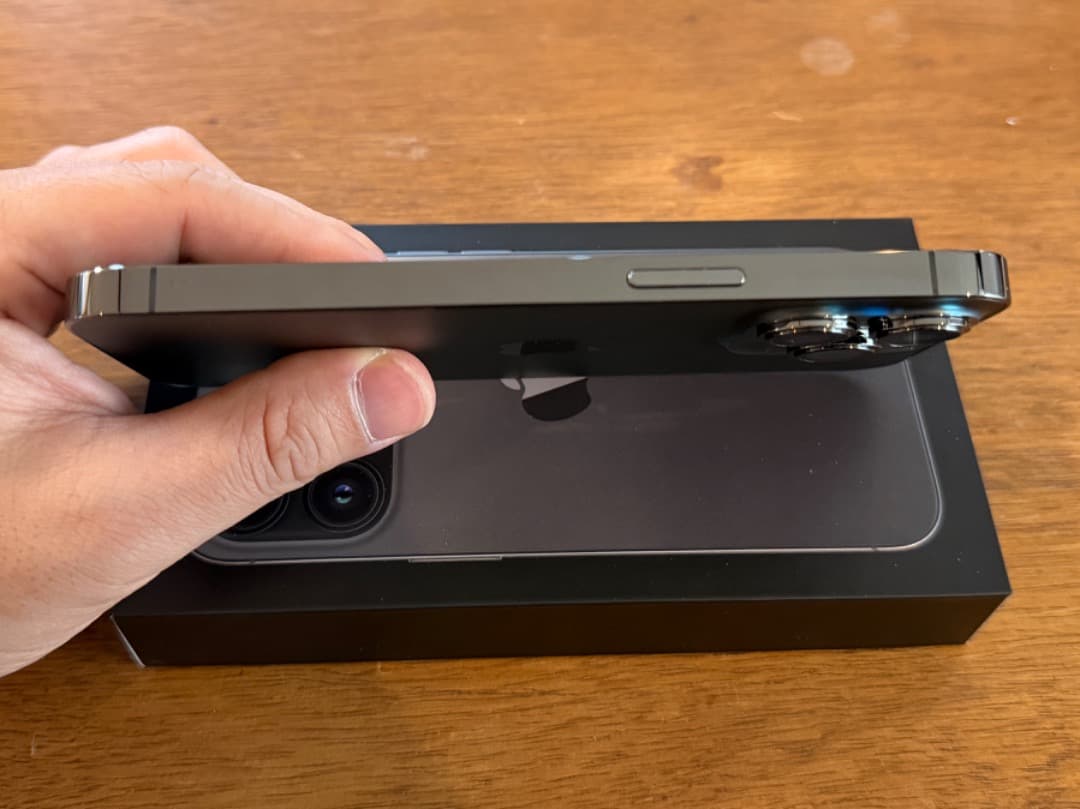 Apple iPhone 13 Pro 256GB バッテリー89％