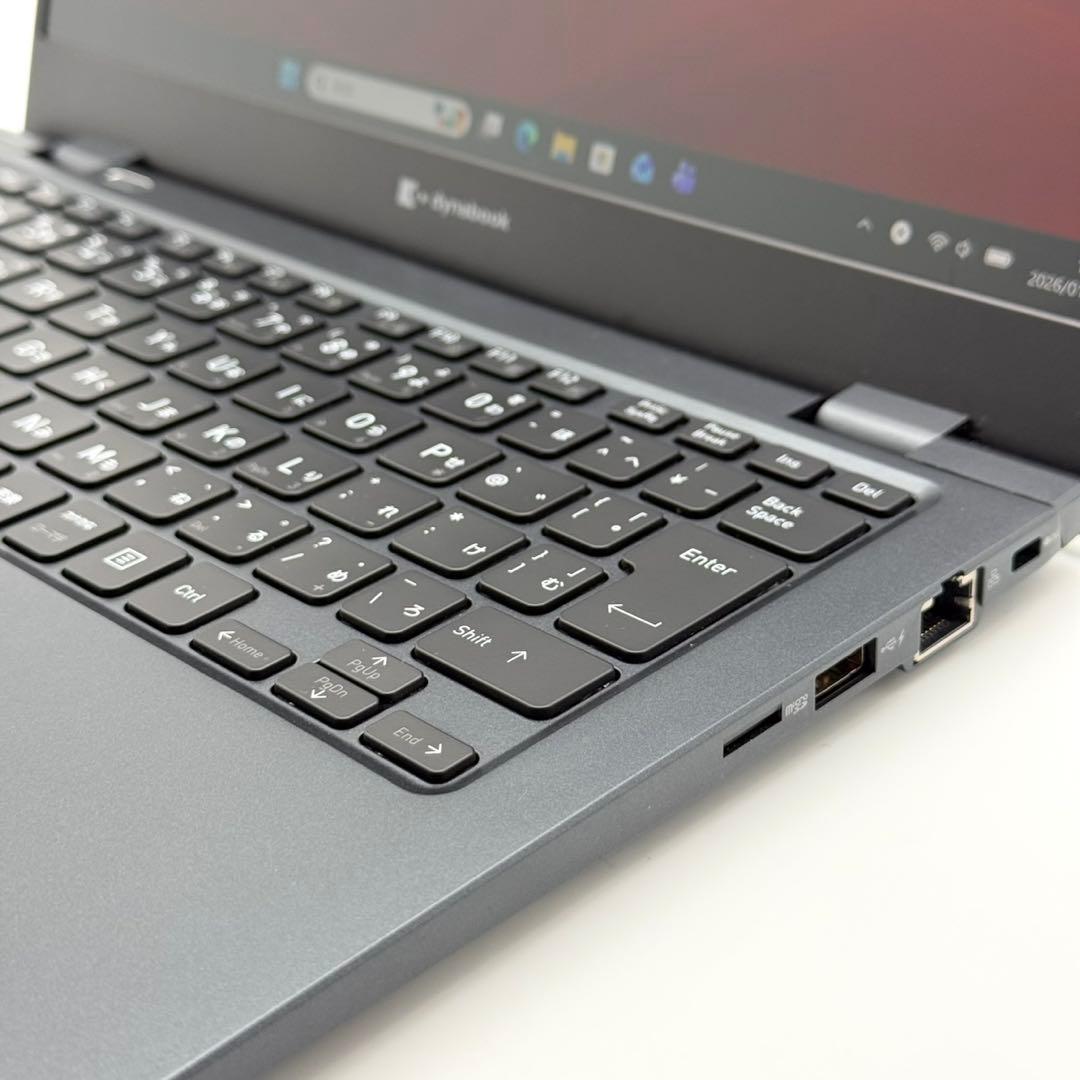 東芝G83/HU 11世代Core i5 16GB 256GB 薄型軽量 FHD