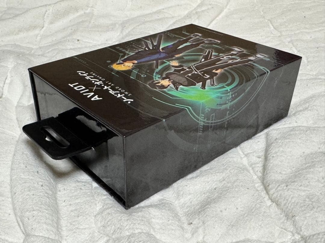 AVIOTワイヤレスイヤホン コラボ ソードアートオンライン ヒーローモデル