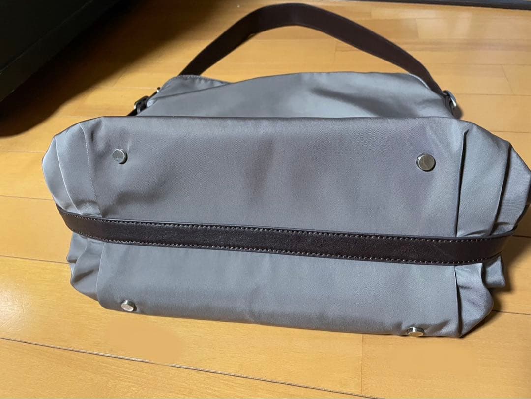 crewre ナイロンレザーショルダーバッグ mocha gray