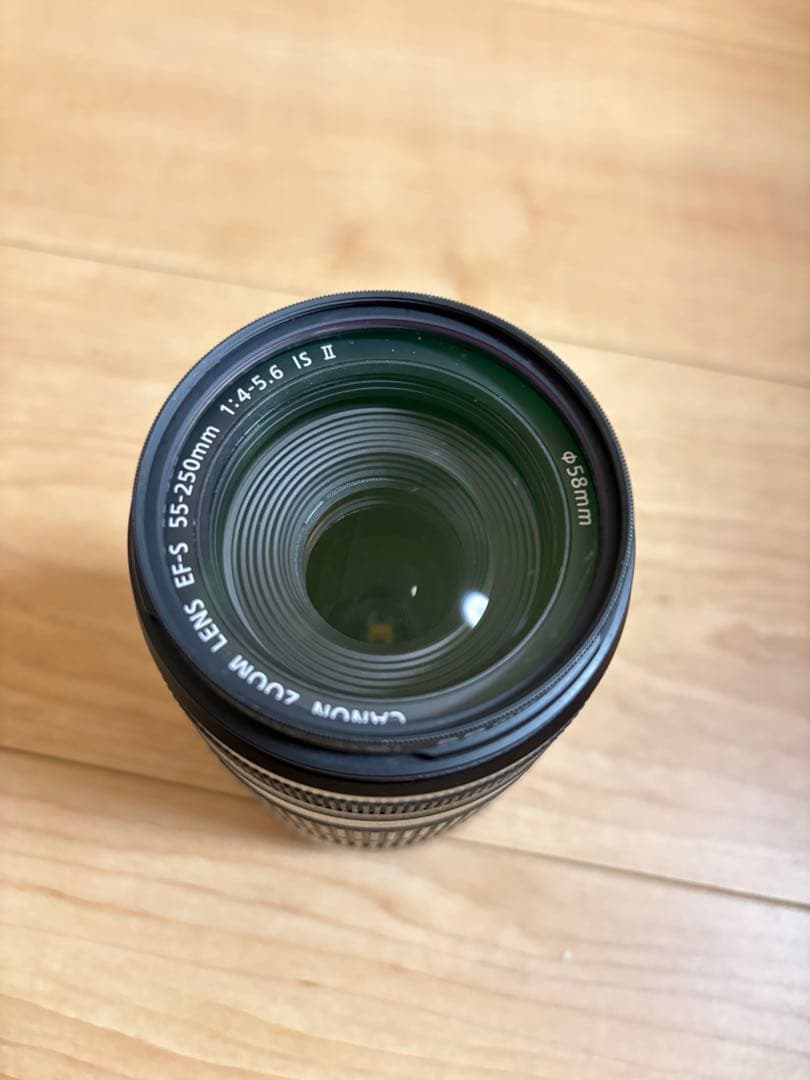 Canon EF-S 55-250mm F4-5.6 IS Ⅱ 望遠　レンズ