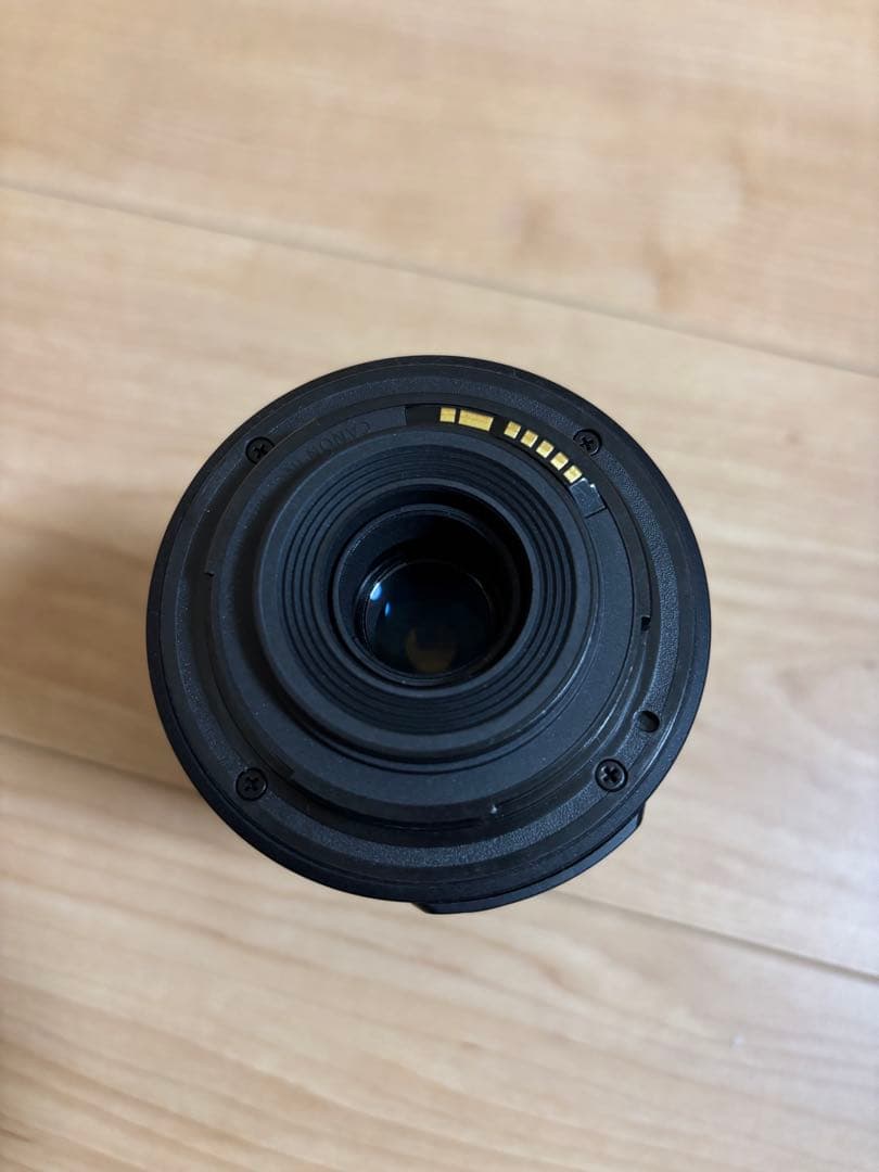 Canon EF-S 55-250mm F4-5.6 IS Ⅱ 望遠　レンズ