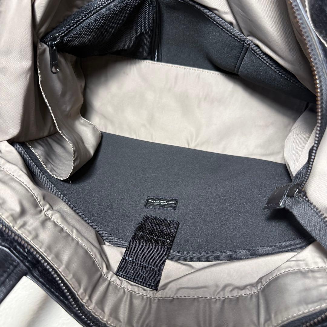 UNITED ARROWS ファンクショナル レザートートバッグ　黒　A4