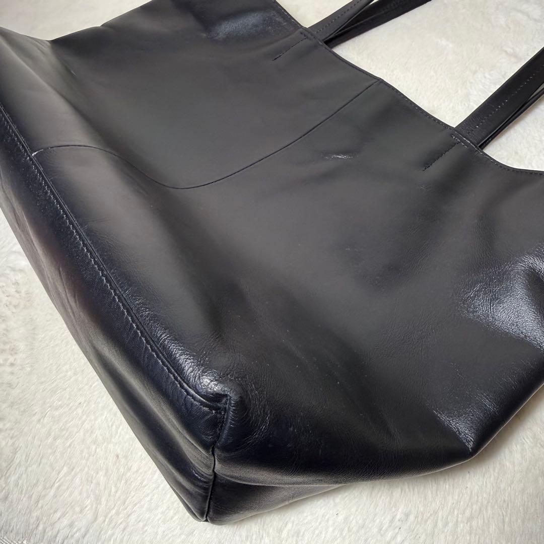 UNITED ARROWS ファンクショナル レザートートバッグ　黒　A4