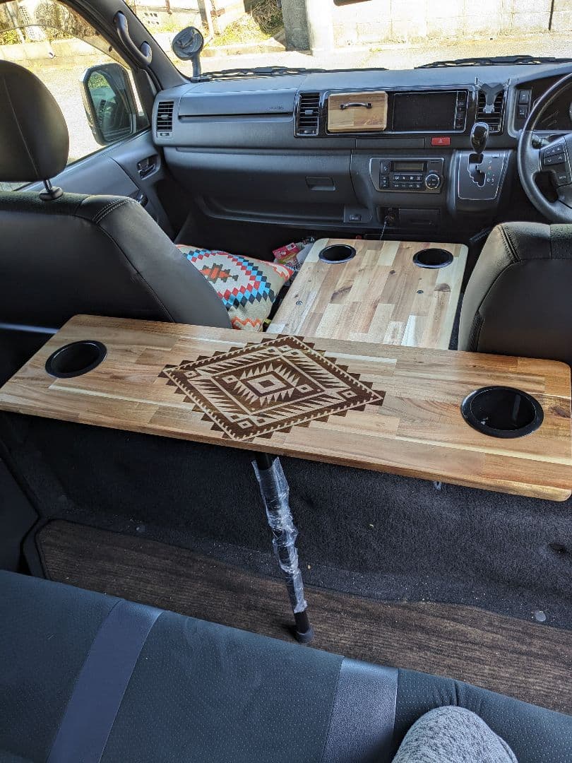 ハイエース　セカンドシートテーブル　オルテガ柄　ネイティブ柄　車中泊　キャンプ