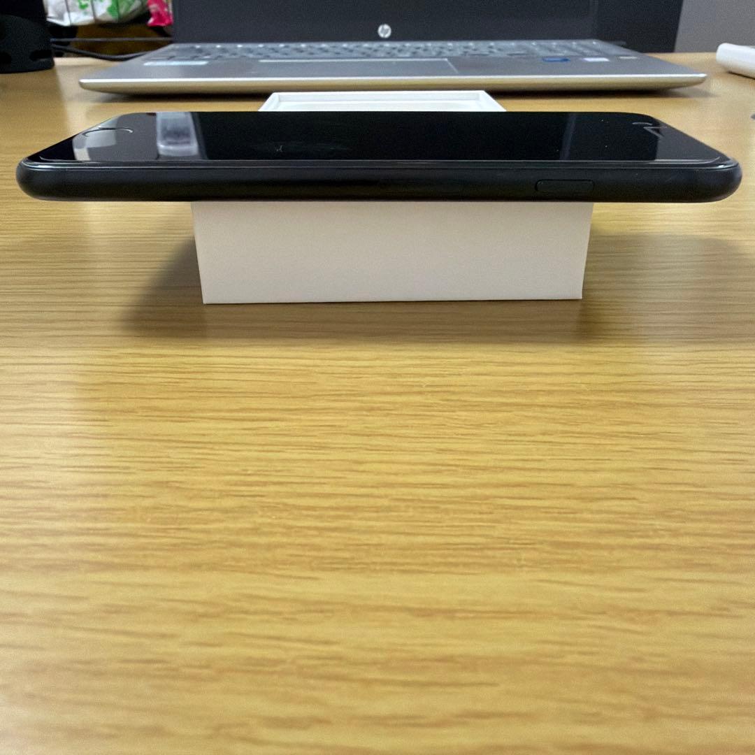 iPhone SE 第2世代 (SE2) simフリー 64gb ブラック