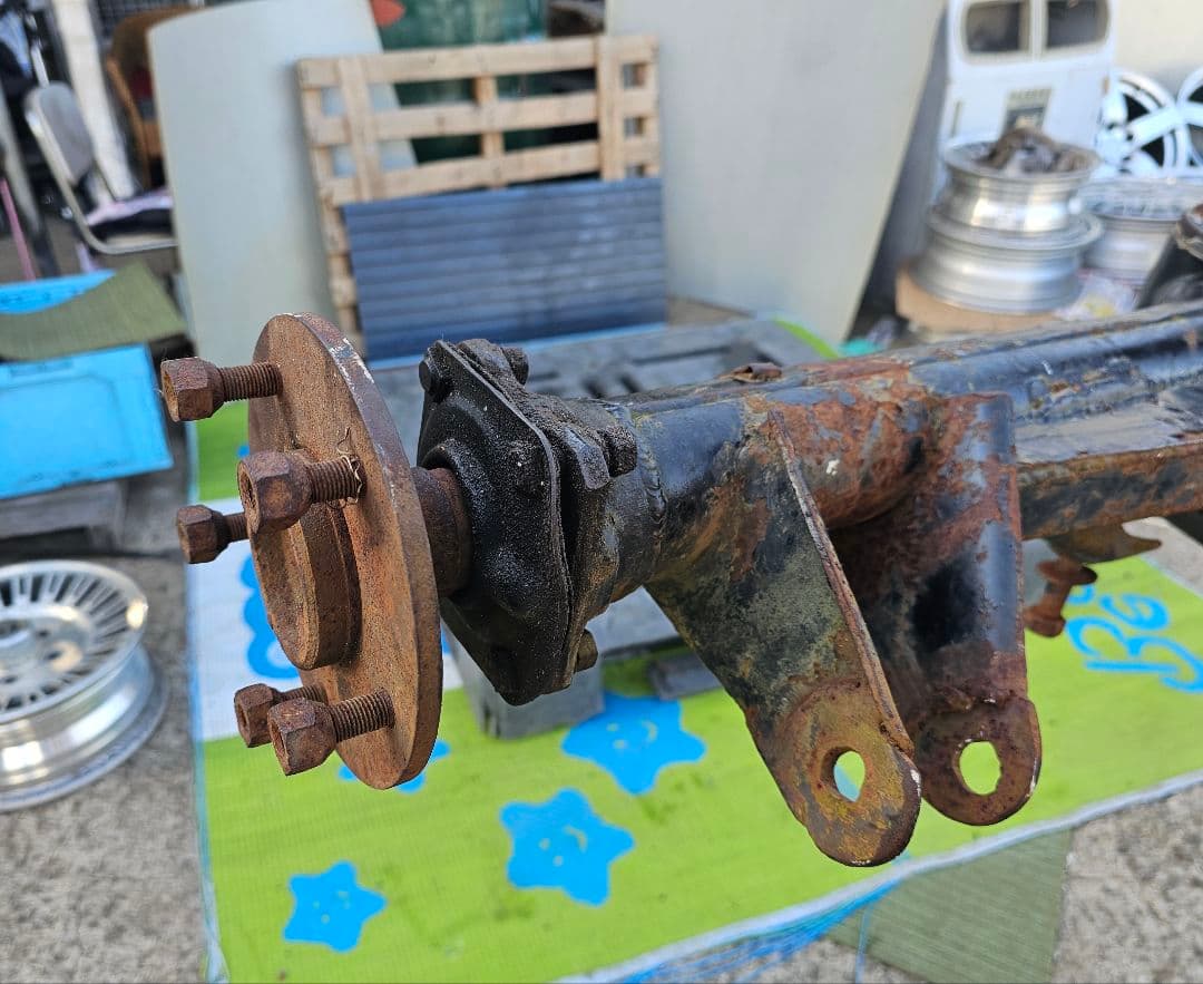 シボレーインパラ ホーシング デフです。