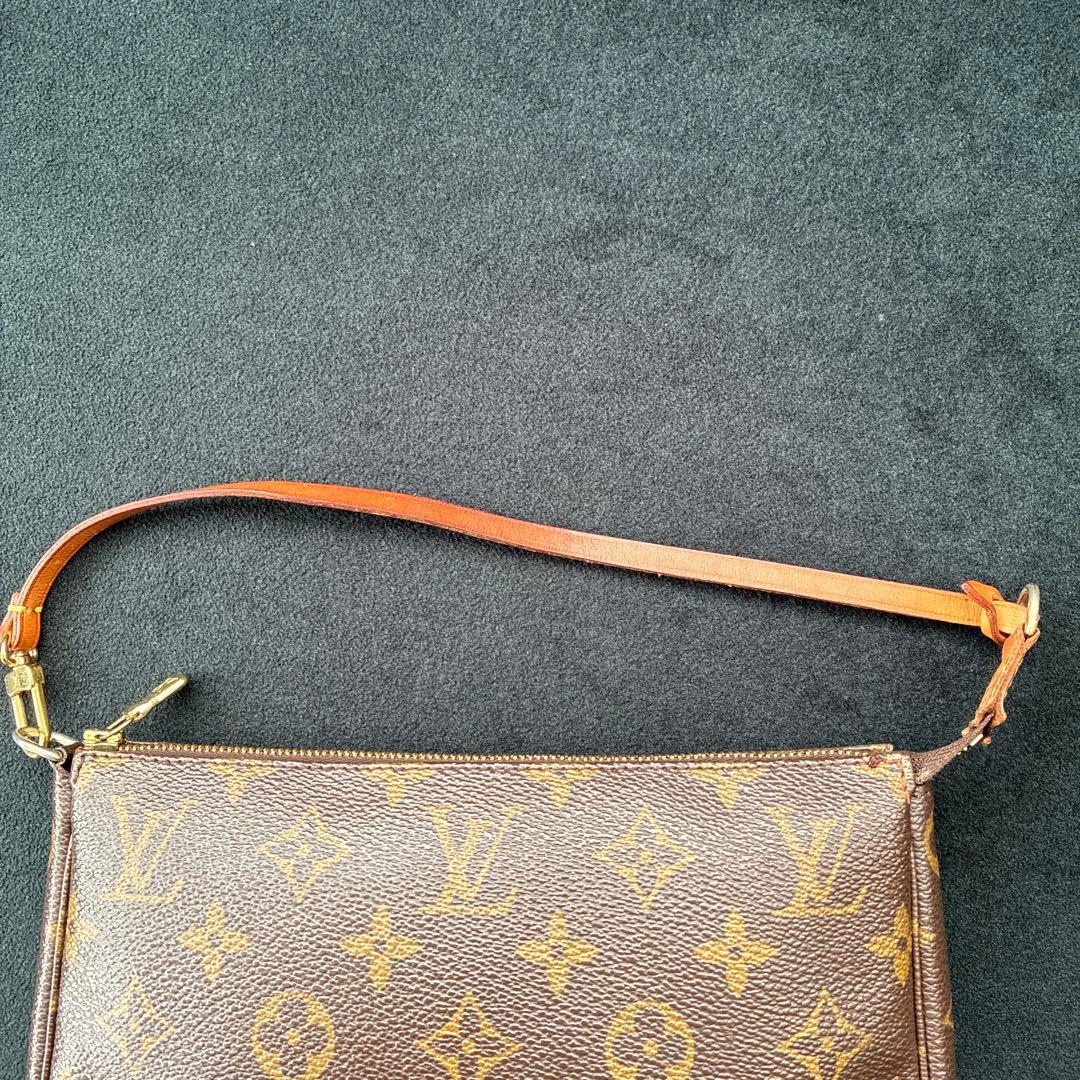 美品Louis Vuitton モノグラムミニポシェットアクセソワールポーチ