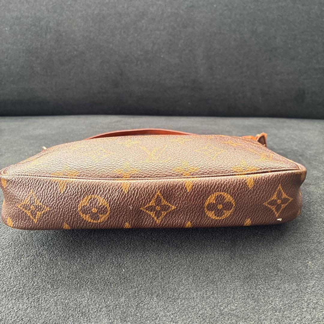 美品Louis Vuitton モノグラムミニポシェットアクセソワールポーチ