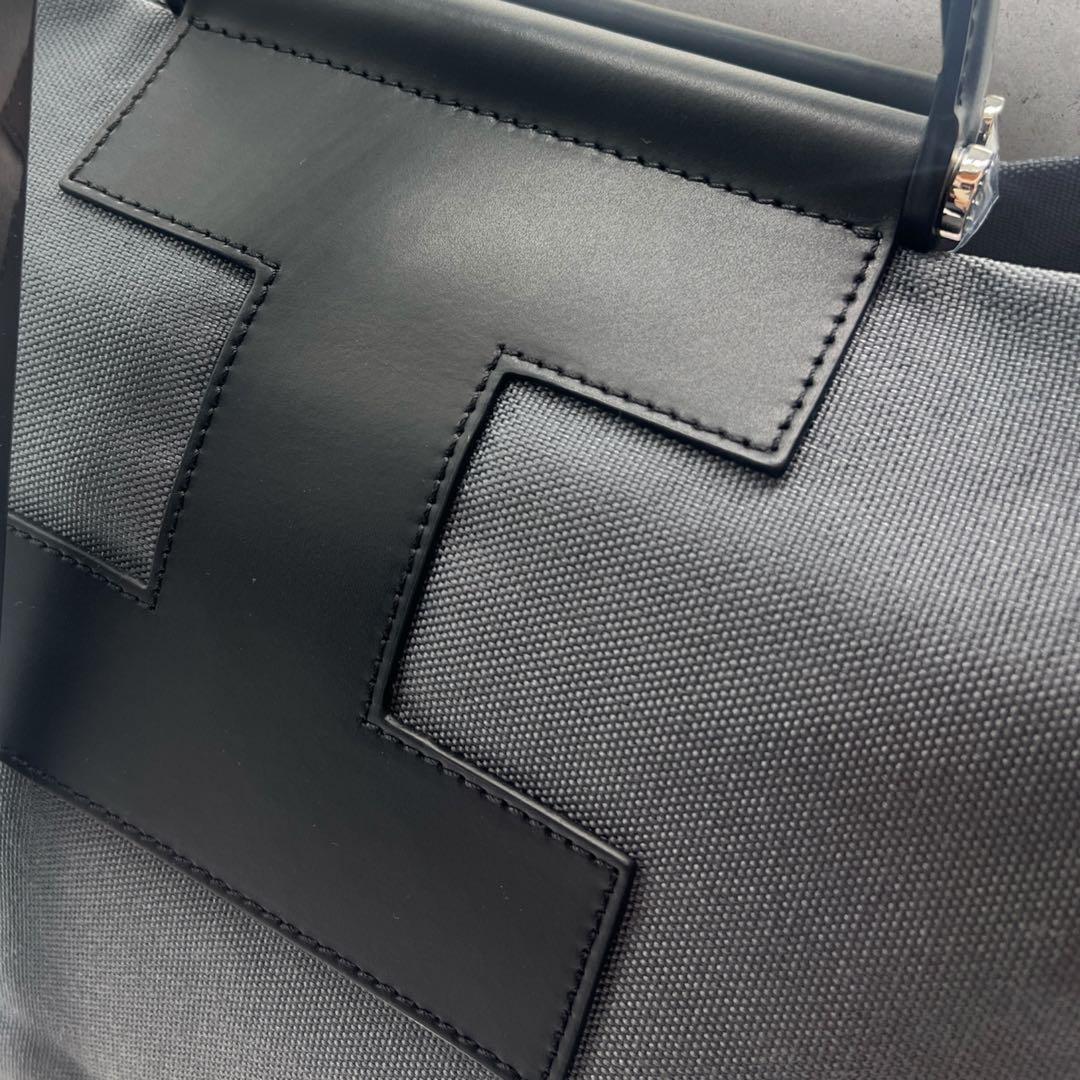 極美品☆イアクッチ☆IACUCCI ソルベットL☆グレー☆ITALY☆すぐ発送☆