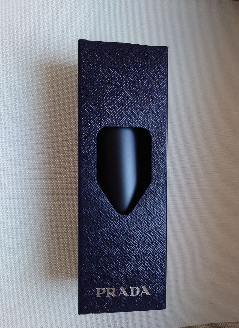 PRADA プラダ ステンレスボトル 黒 ブラック 500ml 水筒 ロゴ