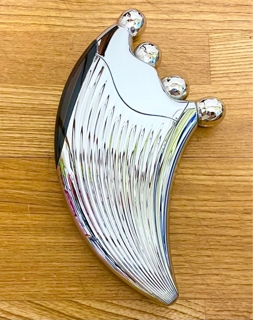 ほぼ未使用★ReFa 4 CAXA RAY リファ　フォーカッサレイ