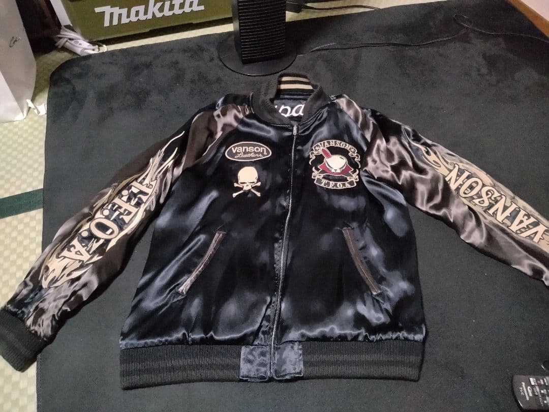 Vansonスカジャン 黒とベージュ　クローズWORST 坊屋春道×デスラビ