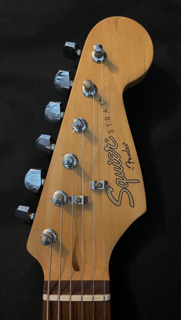 ギター Fender Squier Strat Dark Blue