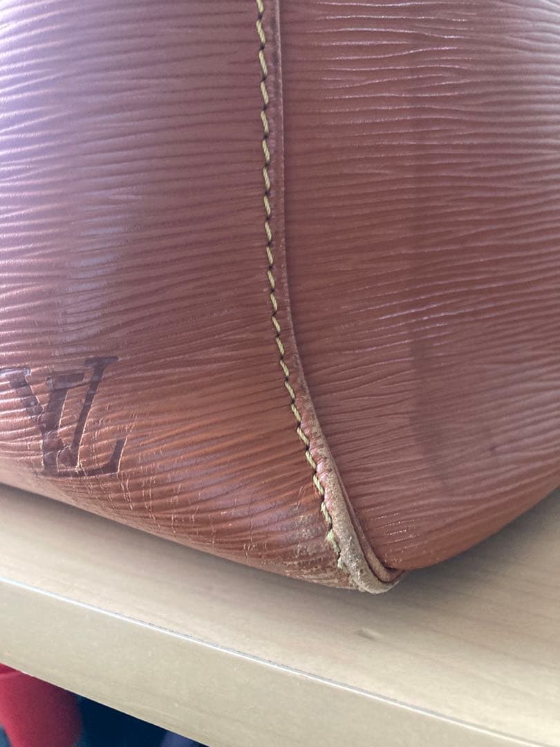 LOUIS VUITTON ルイ ヴィトン エピ キーポル45［ゴールド】