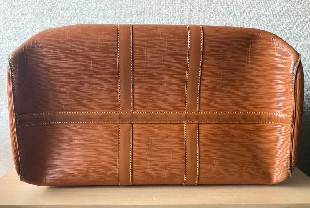 LOUIS VUITTON ルイ ヴィトン エピ キーポル45［ゴールド】