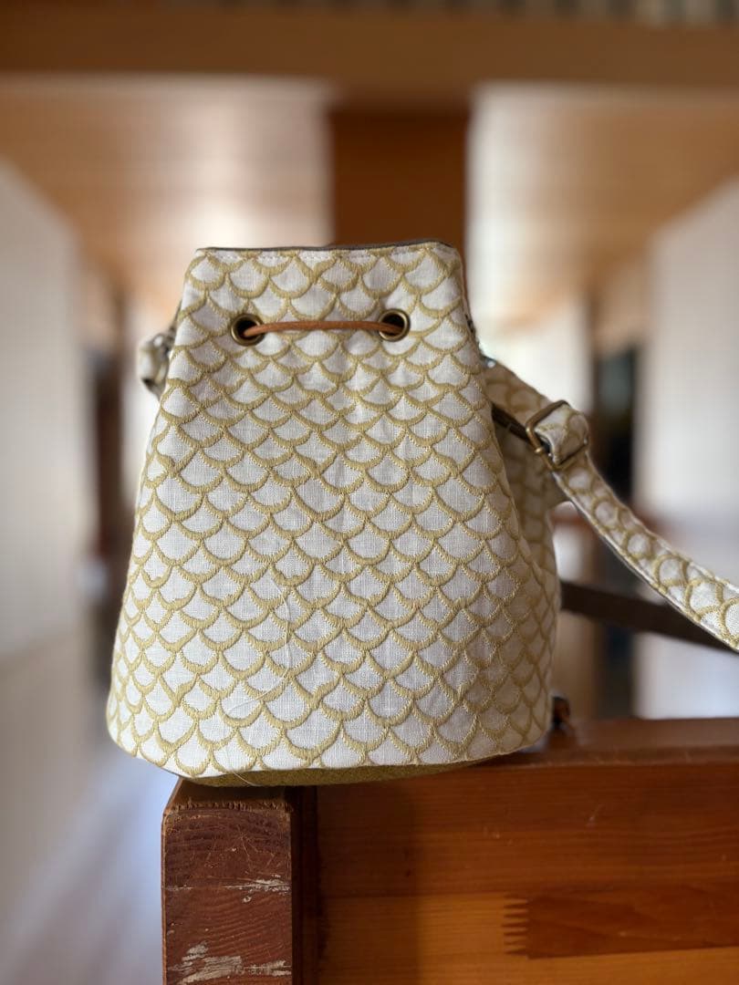 ミナペルホネン◯ハンドメイド◯調節可能ショルダー　マール巾着bag