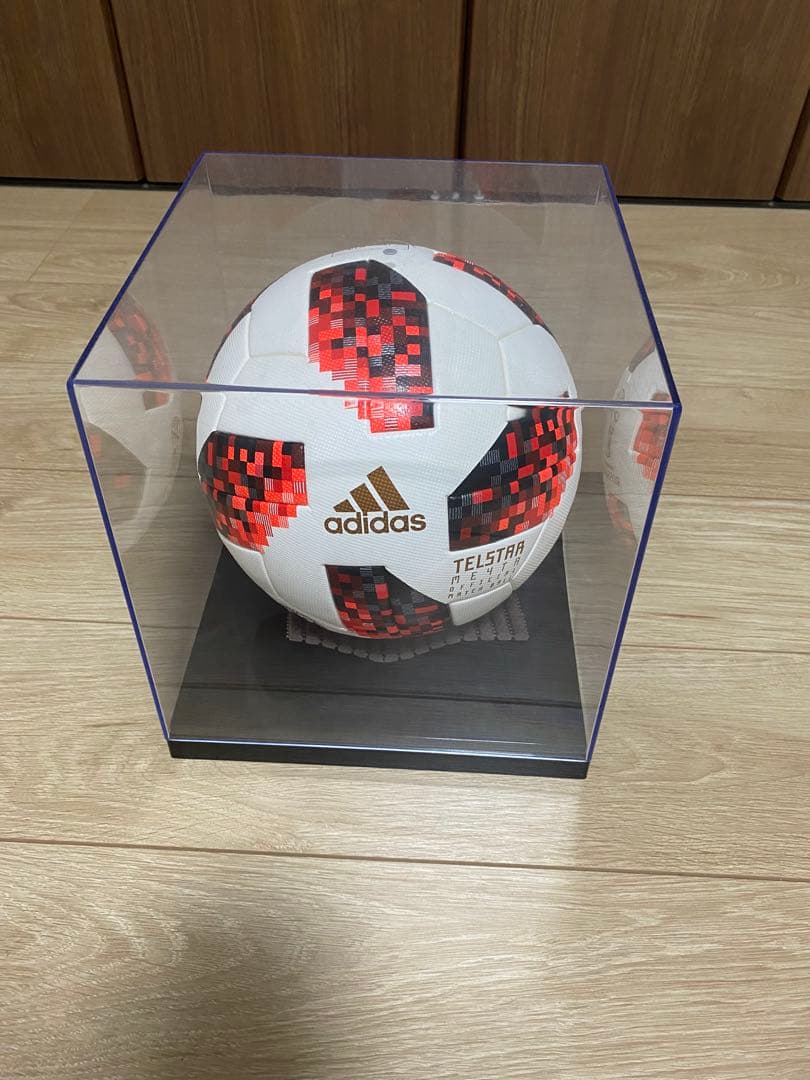 テルスター　2018年FIFAワールドカップ公式試合球