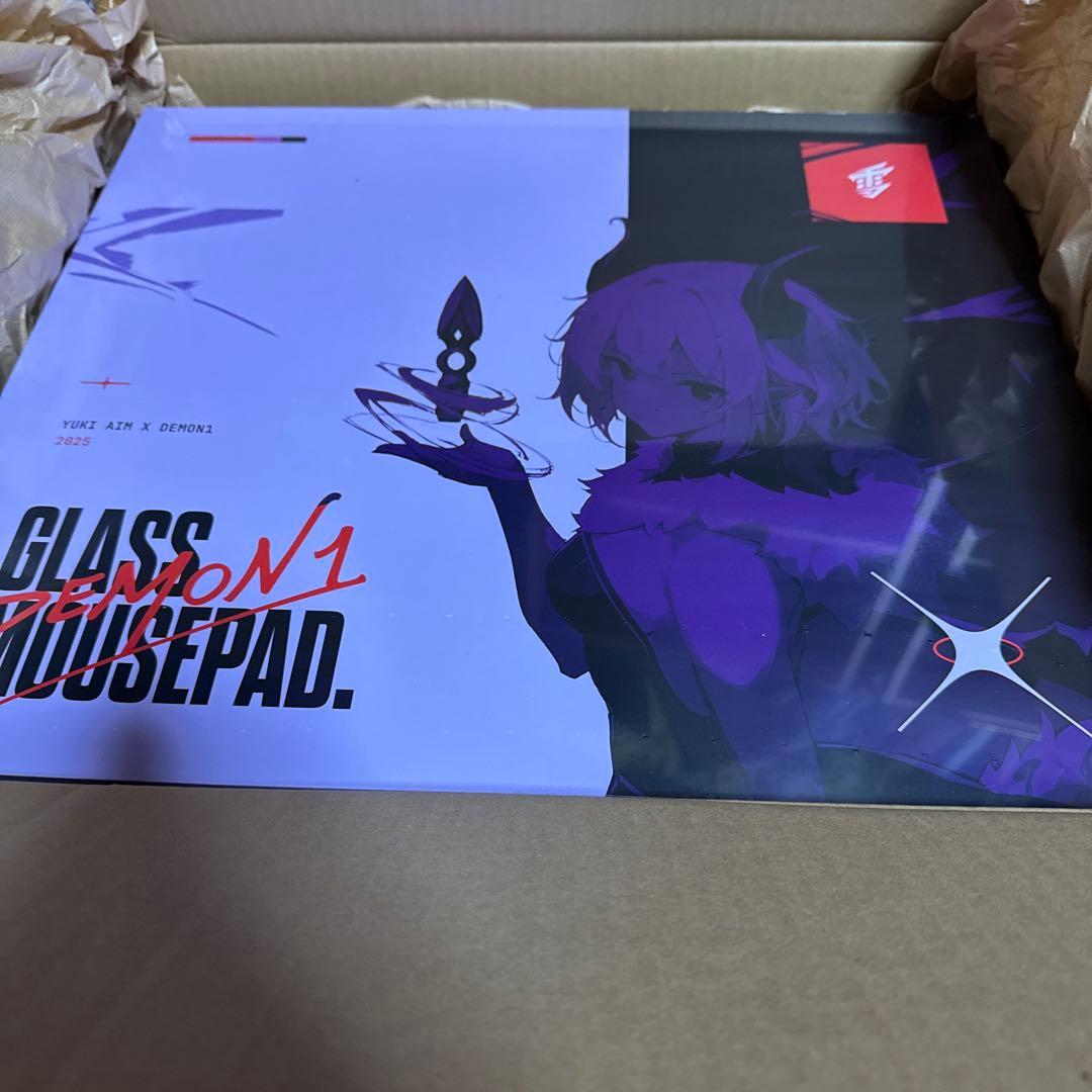 Yuki Aim x Demon1 ガラスマウスパッド